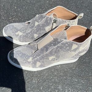 Stylish silver, metallic wedge sneakers,